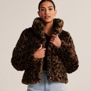 Abercrombie Mini Puffer Jacket (NWT)